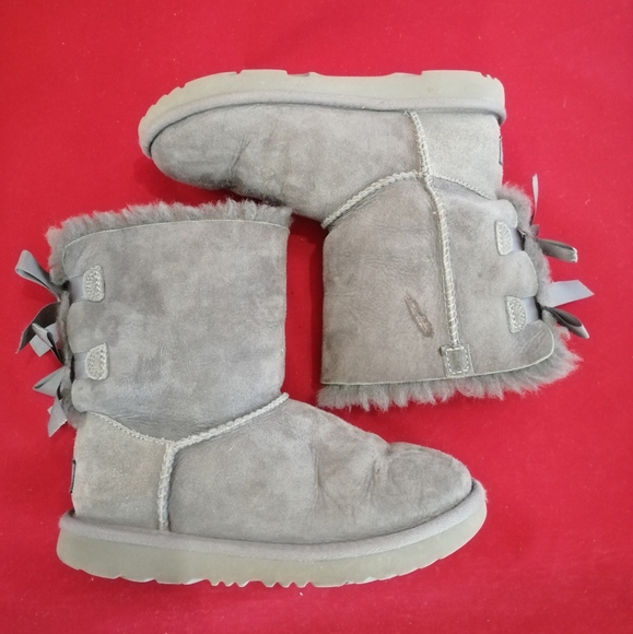 Ugg bow boots - Picture 4 of 8